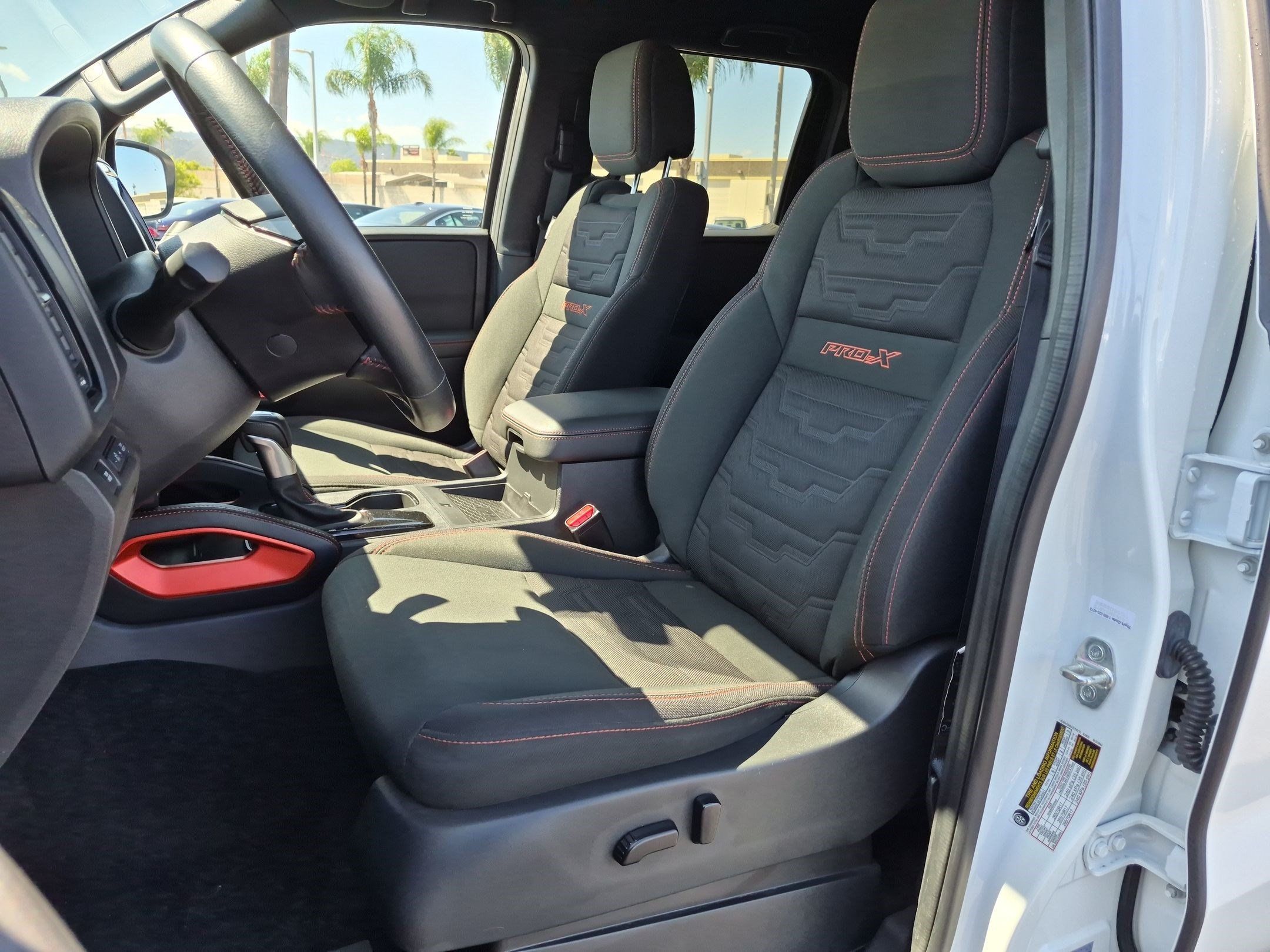 Used 2023 Nissan Frontier Pro-X w/ Pro Convenience Package RWD image 16