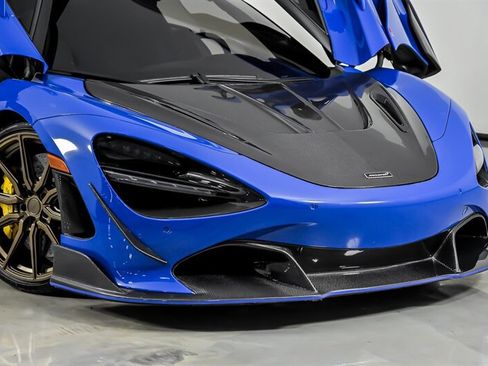 Used 2018 McLaren 720S Luxury RWD image 2