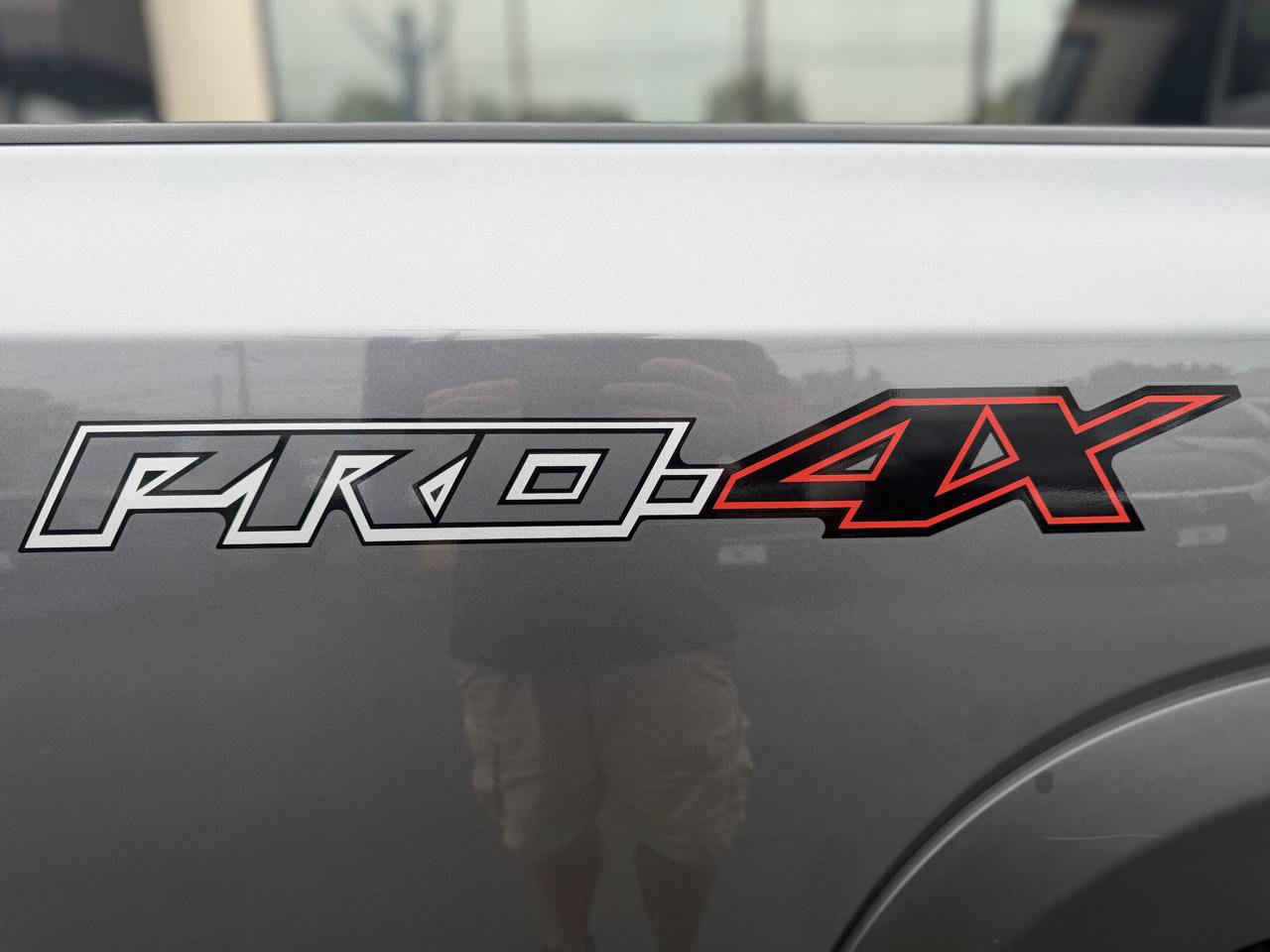 Used 2026 Nissan Frontier PRO-4X AWD/4WD image 9