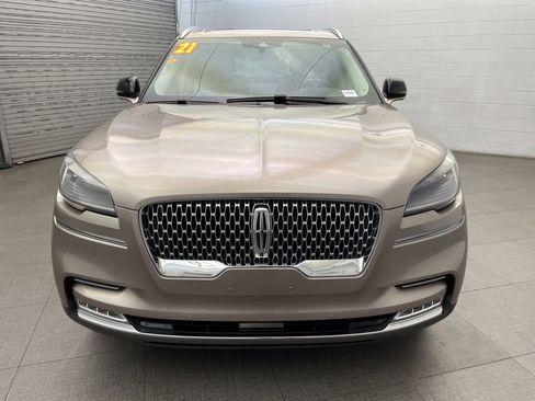 Used 2021 Lincoln Aviator Reserve w/ Equipment Group 201A RWD image 9