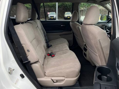 Used 2016 Honda Pilot EX image 10