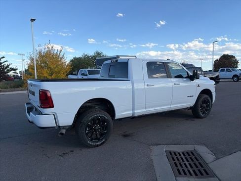 New 2026 RAM 2500 Laramie AWD/4WD image 5