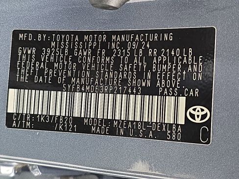 Used 2024 Toyota Corolla LE image 33