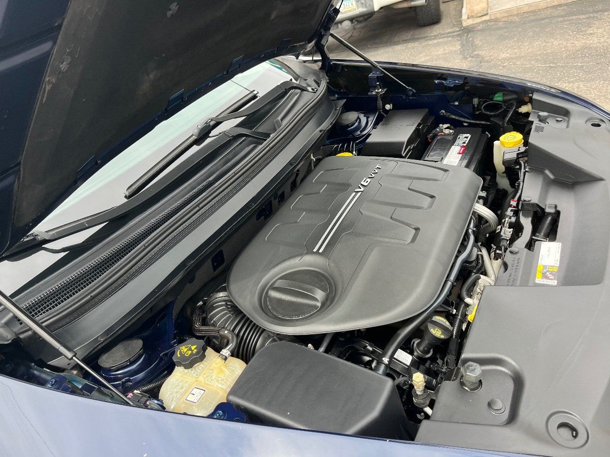 Used 2015 Jeep Cherokee Limited AWD/4WD image 41