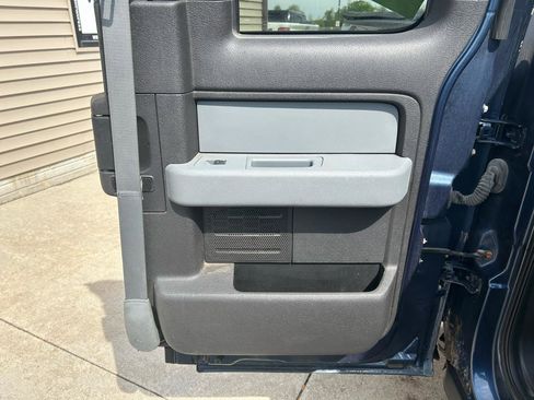 Used 2013 Ford F150 XLT w/ Mid Equipment Group AWD/4WD image 17