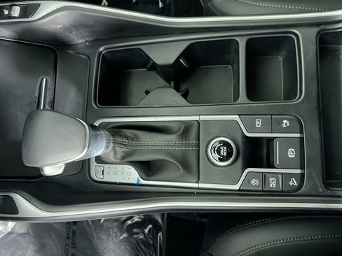 Used 2022 Kia Sorento EX w/ Panoramic Sunroof Package FWD image 22
