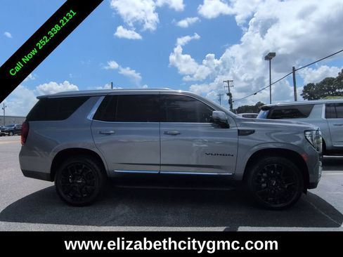 Used 2022 GMC Yukon SLT w/ SLT Premium Package AWD/4WD image 6