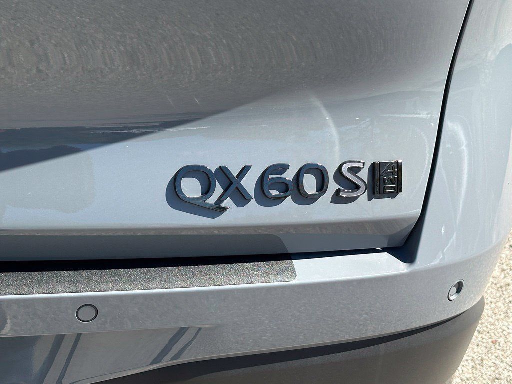 Certified 2026 INFINITI QX60 Sport w/ Dark Cargo Package AWD/4WD image 11
