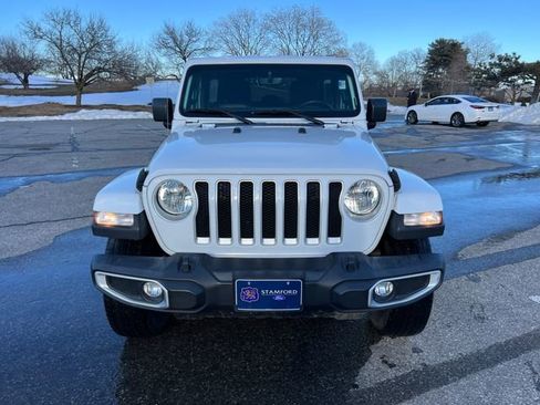 Used 2022 Jeep Wrangler Unlimited Sahara image 3