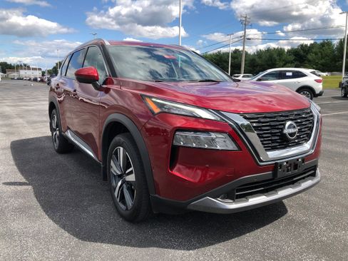 Used 2022 Nissan Rogue SL w/ SL Premium Package image 7