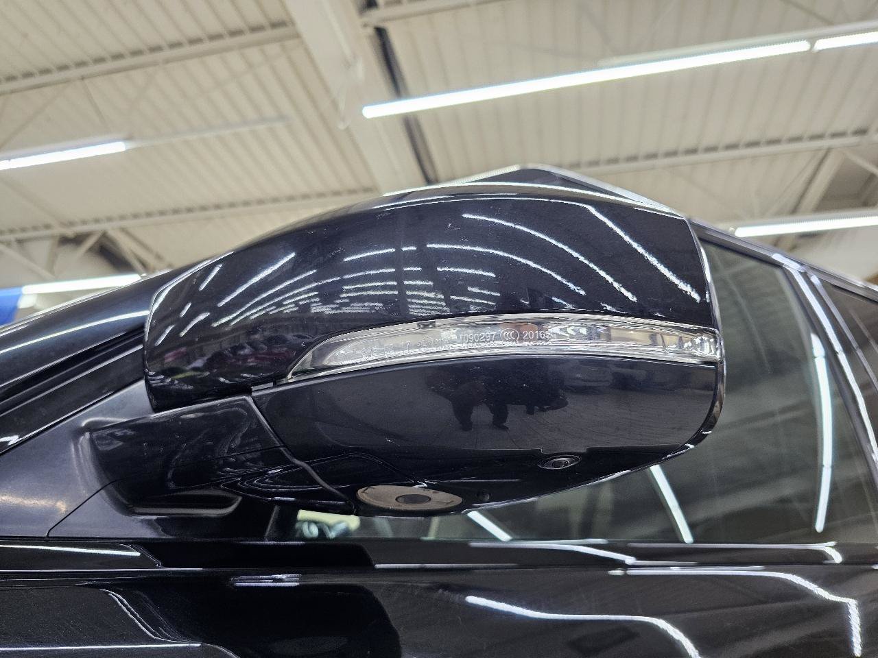 Used 2021 Land Rover Range Rover Long Wheelbase Autobiography AWD/4WD image 11