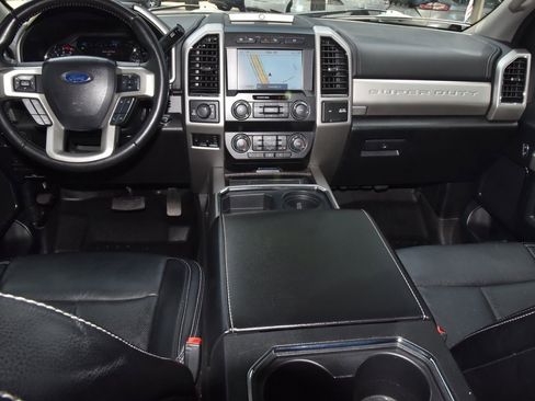 Used 2021 Ford F250 Lariat w/ Lariat Ultimate Package AWD/4WD image 16