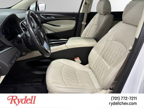 Used 2023 Buick Enclave Avenir w/ Avenir Technology Package AWD/4WD image 10