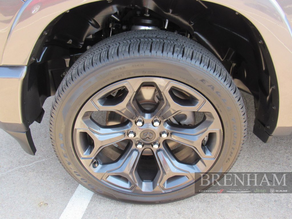 Used 2024 RAM 1500 Limited AWD/4WD image 10