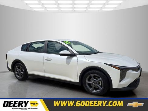 Used 2025 Kia K4 FWD image 1