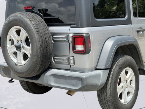Used 2020 Jeep Wrangler Unlimited Sport S AWD/4WD image 10