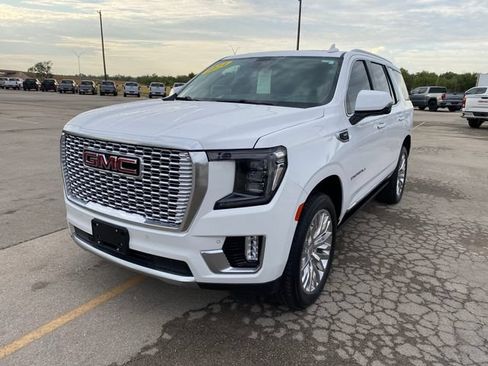 Used 2024 GMC Yukon Denali AWD/4WD image 2
