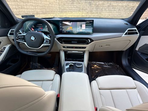 Certified 2025 BMW 330i xDrive Sedan w/ Premium Package image 9