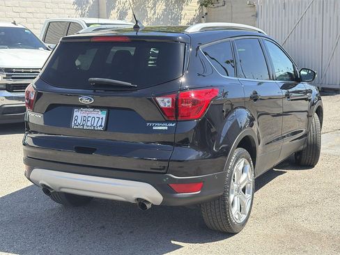Used 2019 Ford Escape Titanium FWD image 5