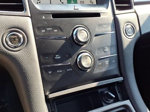 Used 2019 Ford Taurus SEL w/ Equipment Group 201A FWD image 25