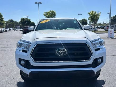 Used 2023 Toyota Tacoma SR5 RWD image 2