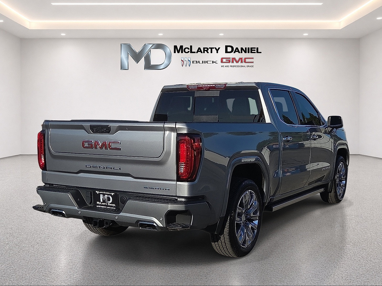 Used 2023 GMC Sierra 1500 Denali AWD/4WD image 14