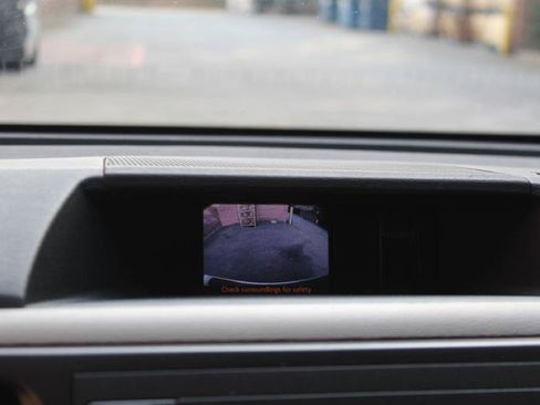 Used 2013 Toyota Sienna LE FWD image 25
