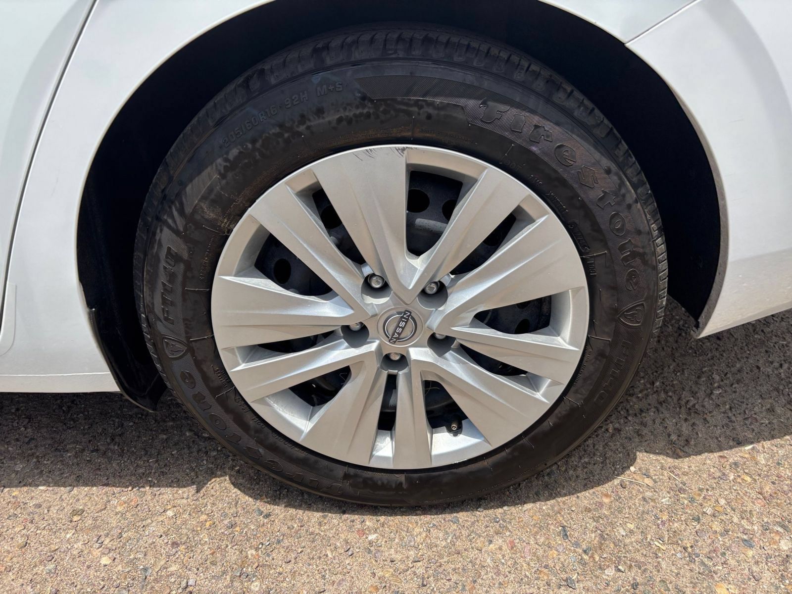 Used 2025 Nissan Sentra S FWD image 27