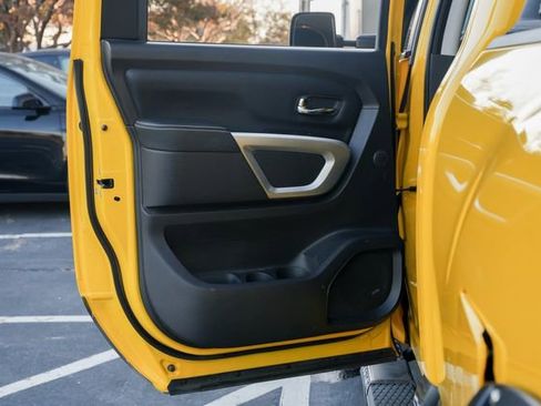 Used 2018 Nissan Titan PRO-4X w/ Pro-4x Convenience Package image 44