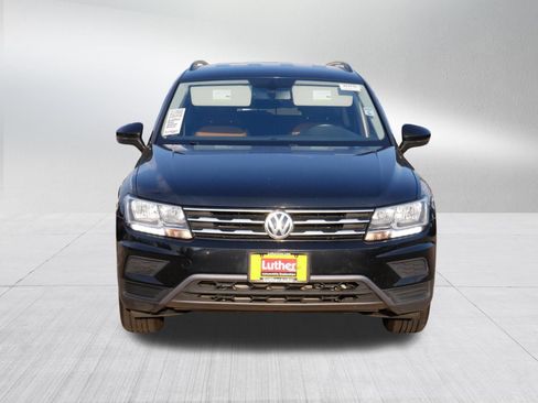 Used 2019 Volkswagen Tiguan SE w/ 3rd Row Seat Package AWD/4WD image 2
