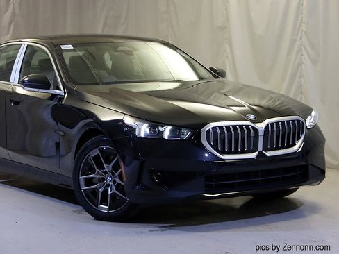 Used 2026 BMW 540i xDrive w/ Executive Package image 2
