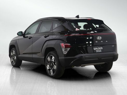 Used 2025 Hyundai Kona SEL image 3