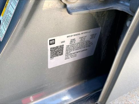 Used 2023 Chevrolet Malibu LT FWD image 34