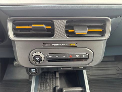 Used 2025 Ford Maverick Tremor image 13