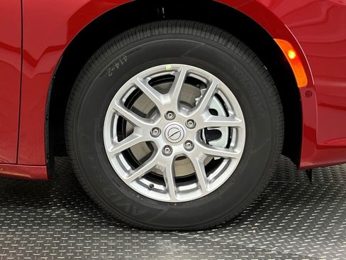 New 2026 Chrysler Pacifica Select image 6