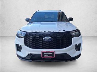 Used 2025 Ford Explorer ST-Line w/ ST-Line Street Pack video 2