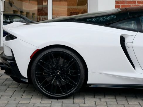 Used 2023 McLaren GT RWD image 12