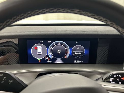 Certified 2026 Volkswagen Tiguan SE AWD/4WD image 13