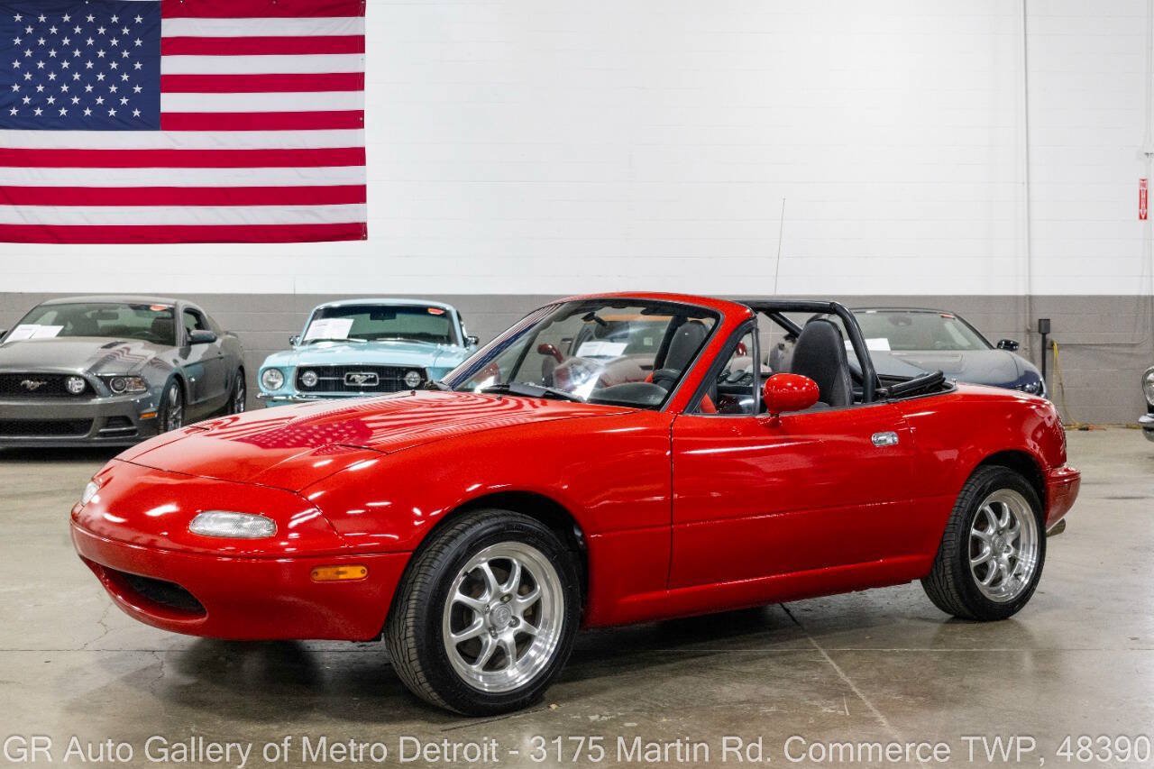 Used 1996 MAZDA MX-5 Miata RWD image 1
