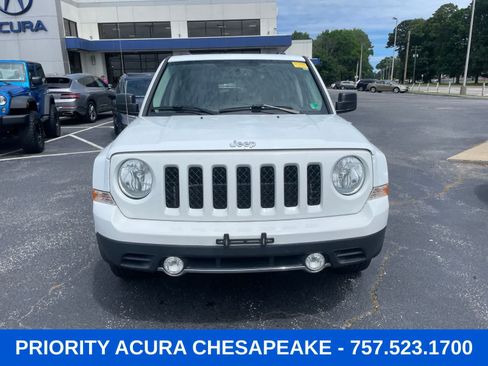 Used 2017 Jeep Patriot High Altitude FWD image 8