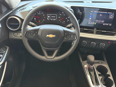 New 2026 Chevrolet Trax LS w/ LS Convenience Package FWD image 13