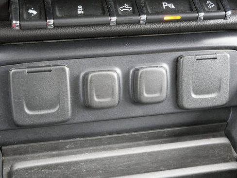 Used 2014 Chevrolet Silverado 1500 LTZ Z71 w/ LTZ Plus Package image 26