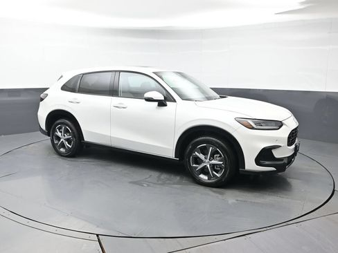 Certified 2025 Honda HR-V EX-L image 8