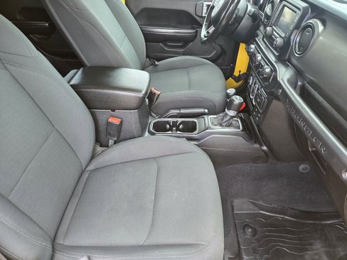 Used 2019 Jeep Wrangler Unlimited Sport S AWD/4WD image 13