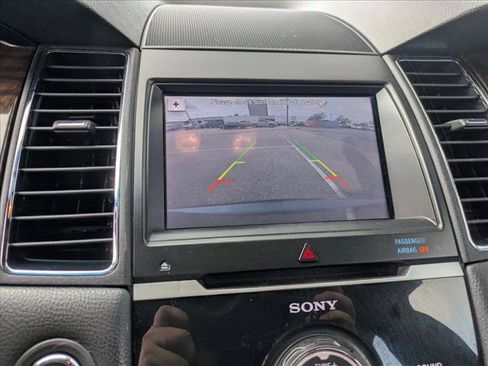 Used 2019 Ford Taurus Limited FWD image 13