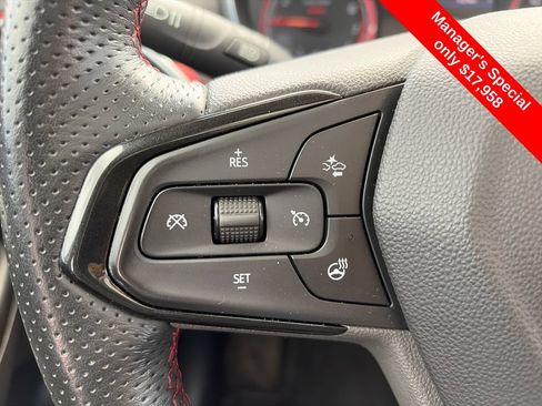 Used 2022 Chevrolet TrailBlazer RS w/ Sun and Liftgate Package FWD image 15