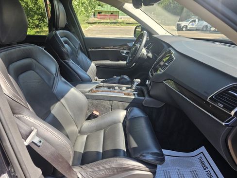 Used 2017 Volvo XC90 T6 Momentum w/ Vision Package AWD/4WD image 48