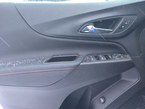 Used 2024 Chevrolet Equinox RS image 27