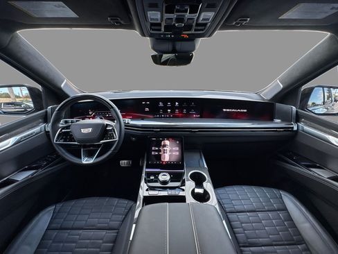 Used 2025 Cadillac Escalade V image 23