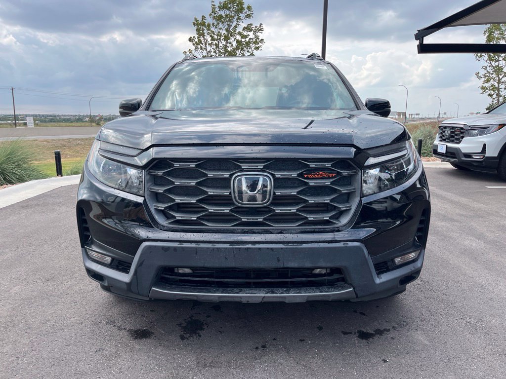 Certified 2025 Honda Passport TrailSport image 2